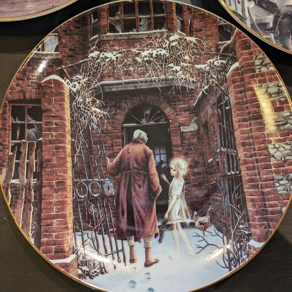 Department 56 Christmas Carol Plates